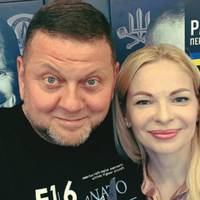 Безугла дорікнула Залужному через зустрічі з відомою волонтеркою