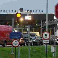 Українцю вдалось втекти до Польщі, але там його затримали: чим усе закінчилось