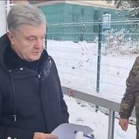 «Причина проста». Стефанчук роз'яснив, чому Порошенка не пустили за кордон