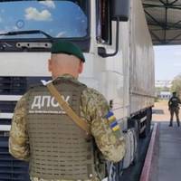 Далекобійник вивіз за кордон двох чоловіків, які ховались від мобілізації: що він вигадав