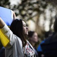 Гроші в обмін на шлях додому: Україна викуповуватиме своїх біженців у Європи