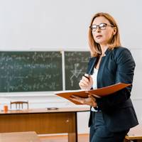У Раді стурбовані кількістю випускників педагогічних вишів, які стають учителями