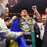 Усик втратить пояс чемпіона світу після бою з Ф'юрі. Стала відома причина
