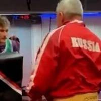 Скандальні відео: президент федерації носить одяг з написом 