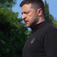 Зeлeнcький: Укpaїнa нe xoчe зaтягувaти вiйну. У нac безліч пopaнeниx тa вбитиx, тому ми вирішили, що з 1 липня розпочинаємо всеукраїнську…