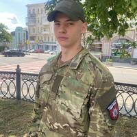 Штурмовик бригади “Лють” Тимур Веклич, позивний Вермут: “Десять років тому, коли тільки почалася війна в Україні, я в школі малював малюнки, які передавали в армію…
