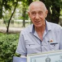 За все життя здав 650,5 літрів крові. Дніпрянин став рекордсменом України з донорства