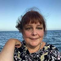 Повернувшись в Україну донька мене так зустріла, що я тепер і не знаю чи варто було те все дітям давати і так їм догоджати