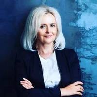 «Орлиці не сповідаються перед гієнами». Донька Фаріон готується видати книгу