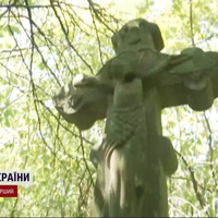 В Україні знайшли загадковий цвинтар, про існування якого не знали навіть місцеві: хто там похований (фото)