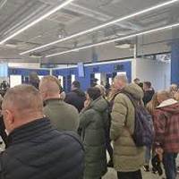 Кинулися подавати заяви: українські чоловіки знайшли альтернативу за кордоном