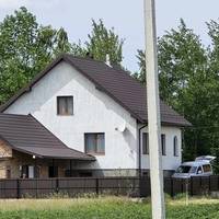 Це вона тебе налаштувала проти рідної матері та сестри. Схаменись синку! Покажи цій кралі хто в хаті хазяїн, – заявила мати Олегу. Але те як відреагував чоловік безцінно