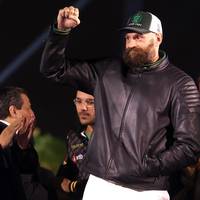 Усик вимагав Ф'юрі збрити бороду перед боєм-реваншем, британець відмовив: у чому причина