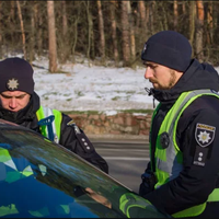 В Україні водіїв почали штрафувати за прогрів двигуна: як не 
