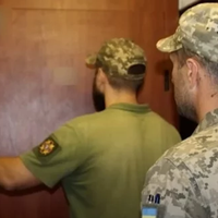 ТЦК може забрати майно родичів ухилянтів, які за кордоном: як запобігти