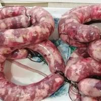 Рецепт домашньої ковбаси на вишневих гілочках