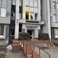 У Рівному на території ТЦК стався вибух, є постраждалі. ОНОВЛЮЄТЬСЯ