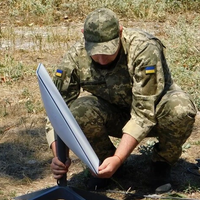 Польща зробила заяву про можливе відключення Starlink в Україні
