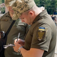 На Сумщині чоловік напав на поліцейського та співробітника ТЦК