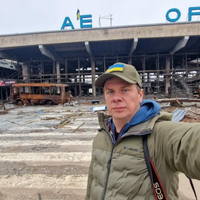 Немає страху: Комаров розповів, як з небезпекою для життя знімав на фронті 