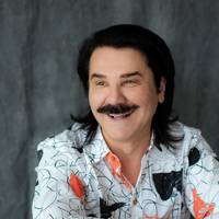 Павло Зібров зізнався, як часто спілкується з двома онуками і де вони живуть