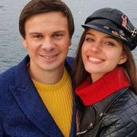 У неї був інший чоловік: Блогер назвав ймовірну причину розлучення телеведучого Дмитра Комарова
