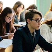 МОН надало школам повну свободу: тепер самостійно обиратимуть, що вчити