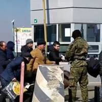 Втеча від мобілізації і ТЦК: тисячі юнаків залишають Україну але міністр розкрив несподіваний нюанс