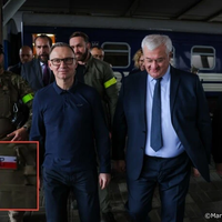 Охоронець Дуди приїхав в Україну із неоднозначним шевроном та викликав дискусію в мережі