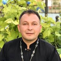 Чи є гріхом переховуватися від ТЦК: священник Філюк відповів і пояснив, чому сам не воює