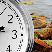 Коли переводять годинники в Україні на зимовий час у 2025 році