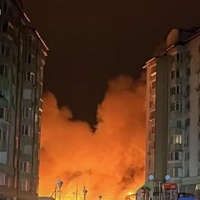 Пожежі у Фастові та Нових Петрівцях: рятувальники показали наслідки масованої атаки РФ на Київську область