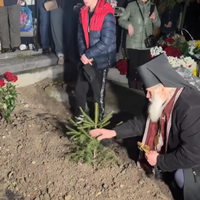 На могилі посадили яворину: у Львові відбувся похорон народного артиста України Степана Гіги