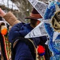 «У вас є мізки?»: у мережі розгорівся скандал через колядників у лікарні