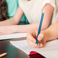 У школах продовжать зимові канікули або переведуть навчання на дистанційку