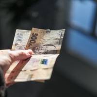 300, 456 або 570 гривень: кому у 2026 році нарахують надбавки до пенсії