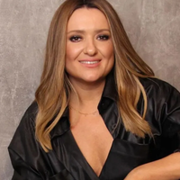 Схудла на 25 кг Наталія Могилевська з легкістю сіла на шпагат і віддалася в інтуїтивний танець: відео