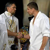 Усик – Верховен: де дивитися бій в Україні