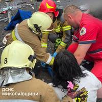 Трагедія на трасі Миколаїв – Одеса: зіткнення вантажівки й мікроавтобуса вже забрало 12 життів