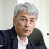 Ткаченко про блокування трьох телеканалів: вони іноземна пропагандистська машина