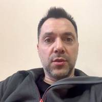 Арестович пояснив, чому в Маріуполь не може прийти військова підмога