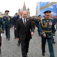 Х**ло розмріялося: Путін хоче захопити схід України до 9 травня, щоб провести 