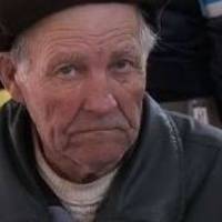 Прославлений дідусь, який заколисував онучку, заради неї у свої 84 вперше проїхав тисячу кілометрів