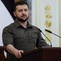 Зеленський пояснив, чому не поїхав з України після повномасштабного вторгнення Росії